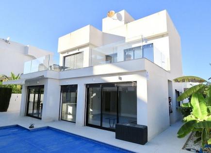 Villa for 1 800 euro in Orihuela Costa, Spain