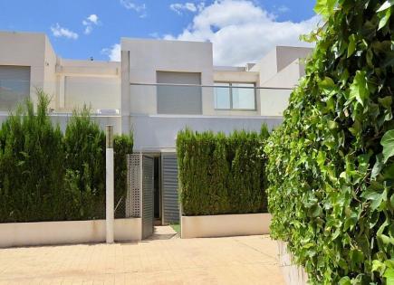 Villa for 345 000 euro in Punta Prima, Spain