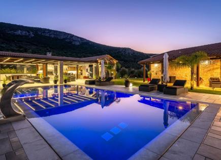 House for 1 800 000 euro in Peloponnese, Greece