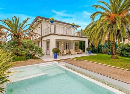 Villa para 3 500 000 euro en Forte dei Marmi, Italia