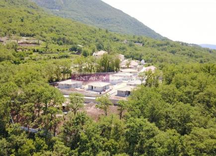 Terrain pour 675 000 Euro au Bar, Monténégro