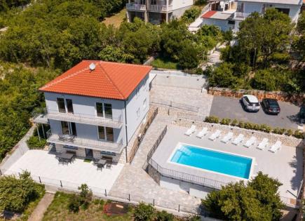 Villa für 900 000 euro in Novi Vinodolski, Kroatien