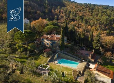 Hotel para 2 600 000 euro en Arezzo, Italia