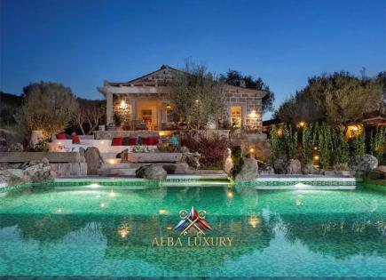 Villa für 2 600 000 euro in Olbia, Italien