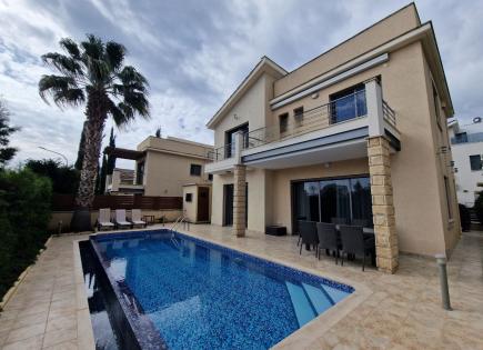 House for 4 800 euro per month in Agios Tychon, Cyprus