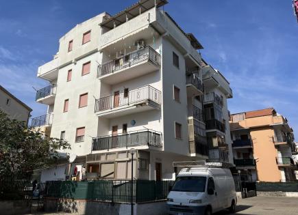 Flat for 39 000 euro in Scalea, Italy