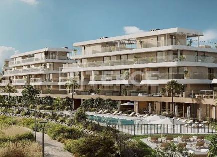Apartment for 695 000 euro in Estepona, Spain