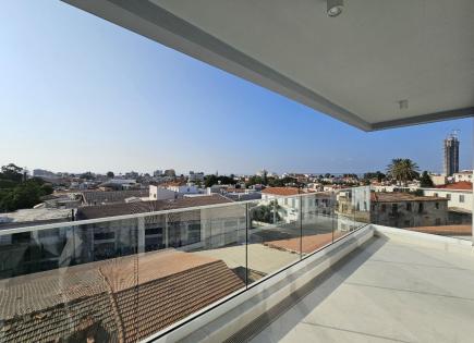 Piso para 3 000 euro por mes en Limasol, Chipre
