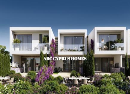 Townhouse for 570 000 euro in Paphos, Cyprus