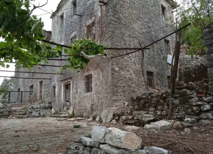 Haus für 316 000 euro in Kotor, Montenegro