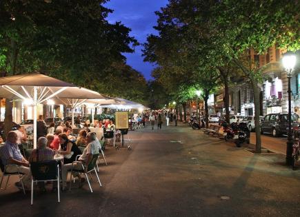Shop for 4 800 000 euro in Barcelona, Spain