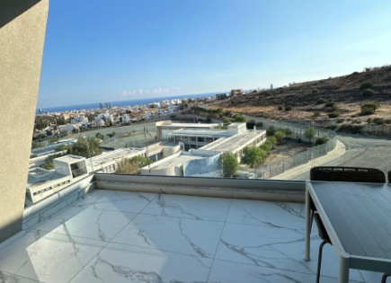 Appartement pour 2 400 Euro par mois à Agios Athanasios, Chypre