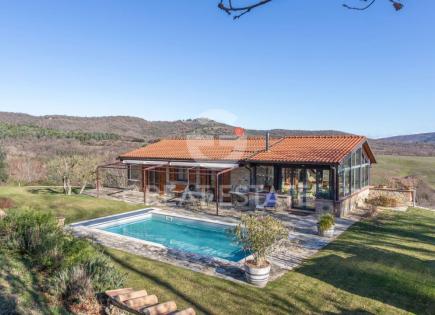 Casa para 550 000 euro en Montegabbione, Italia