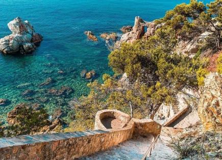 Land for 1 000 000 euro in Lloret de Mar, Spain