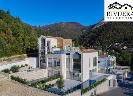 Townhouse for 1 377 000 euro in Tivat, Montenegro