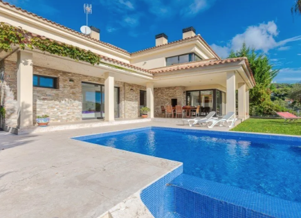 House for 1 250 000 euro on Costa Brava, Spain