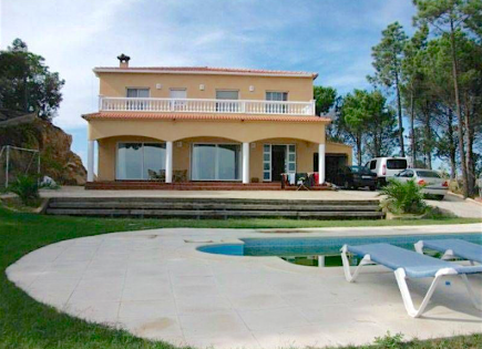 House for 850 000 euro on Costa Brava, Spain