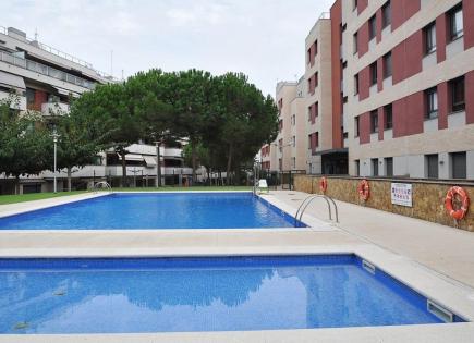 Flat for 535 000 euro on Costa Brava, Spain