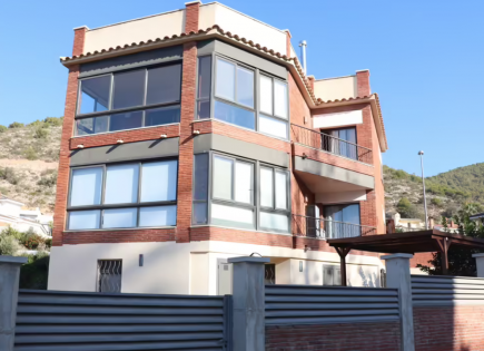 Haus für 850 000 euro in Costa del Garraf, Spanien