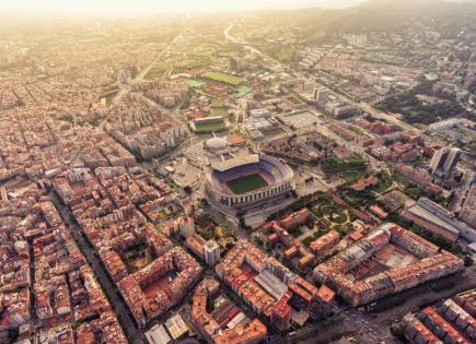Mietshaus für 3 200 000 euro in Barcelona, Spanien