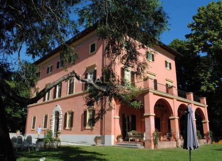 Apartment für 7 000 000 euro in Perugia, Italien