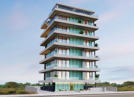 Flat for 970 000 euro in Larnaca, Cyprus