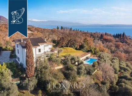 Villa for 2 650 000 euro in Gardone Riviera, Italy