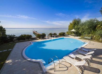 Villa para 5 500 000 euro por Lago de Garda, Italia