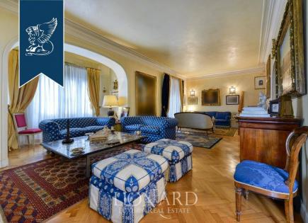 Villa in Rome, Italy (price on request)