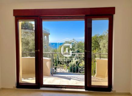 Apartment for 259 000 euro in Petrovac, Montenegro