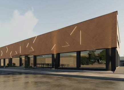 Propiedad comercial para 36 500 euro por mes en Limasol, Chipre