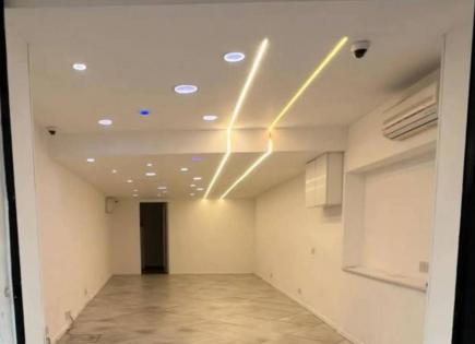 Shop for 2 700 euro per month in Limassol, Cyprus