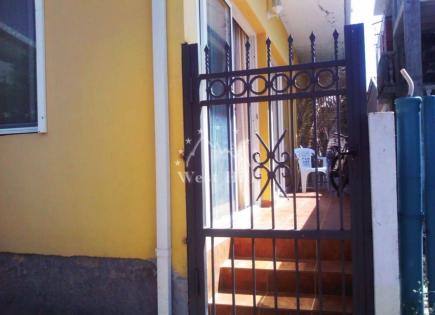 Apartment for 54 000 euro in Dobra Voda, Montenegro