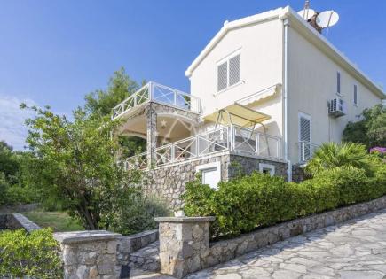 Haus für 470 000 euro in Bigovo, Montenegro