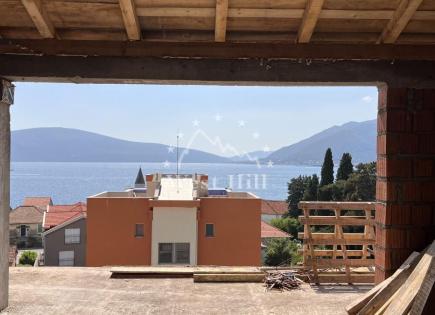 Apartamento para 463 000 euro en Tivat, Montenegro