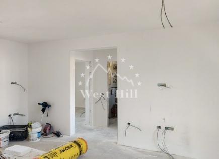 Apartment for 180 000 euro in Bar, Montenegro