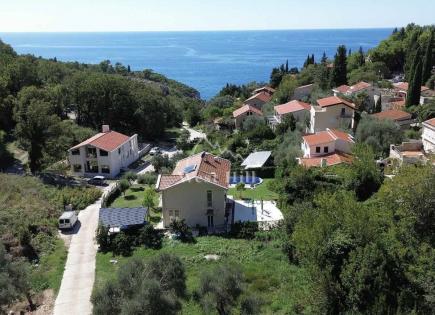 Terrain pour 240 000 Euro à Rézévici, Monténégro