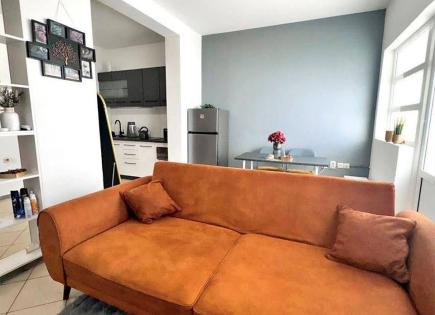 Flat for 74 000 euro in Dobra Voda, Montenegro