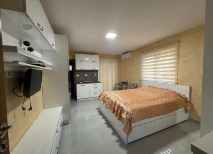 Appartement pour 65 000 Euro à Dobra Voda, Monténégro
