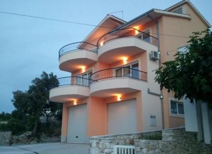 Hotel, albergo per 549 000 euro in Croazia