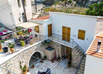 Haus für 3 500 euro pro Monat in Larnaka, Zypern