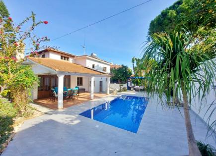 Villa für 780 000 euro in Larnaka, Zypern