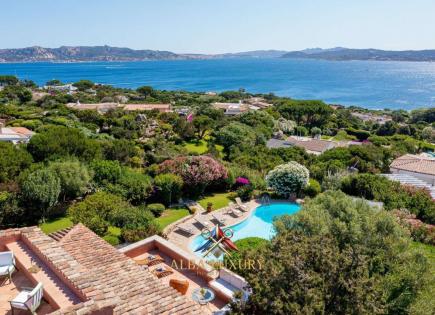 Villa for 6 000 000 euro in Palau, Italy