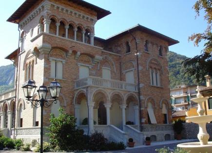 Villa para 3 500 000 euro en Vittorio Veneto, Italia