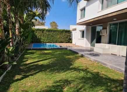Casa per 590 000 euro a Nicosia, Cipro