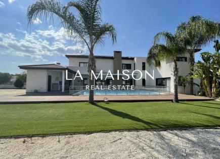 House for 1 800 000 euro in Nicosia, Cyprus