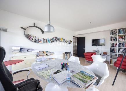 Bureau pour 870 000 Euro à Nicosie, Chypre