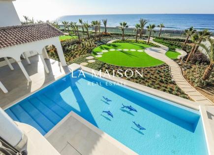 House for 4 515 000 euro in Larnaca, Cyprus