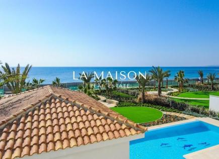 Casa per 4 682 000 euro a Larnaca, Cipro