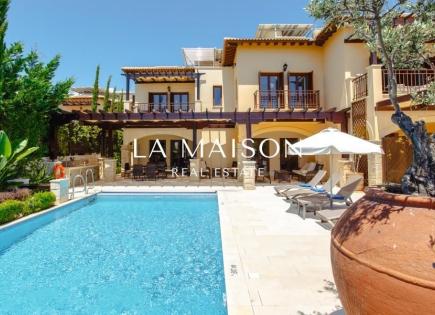 Casa para 1 300 000 euro en Pafos, Chipre